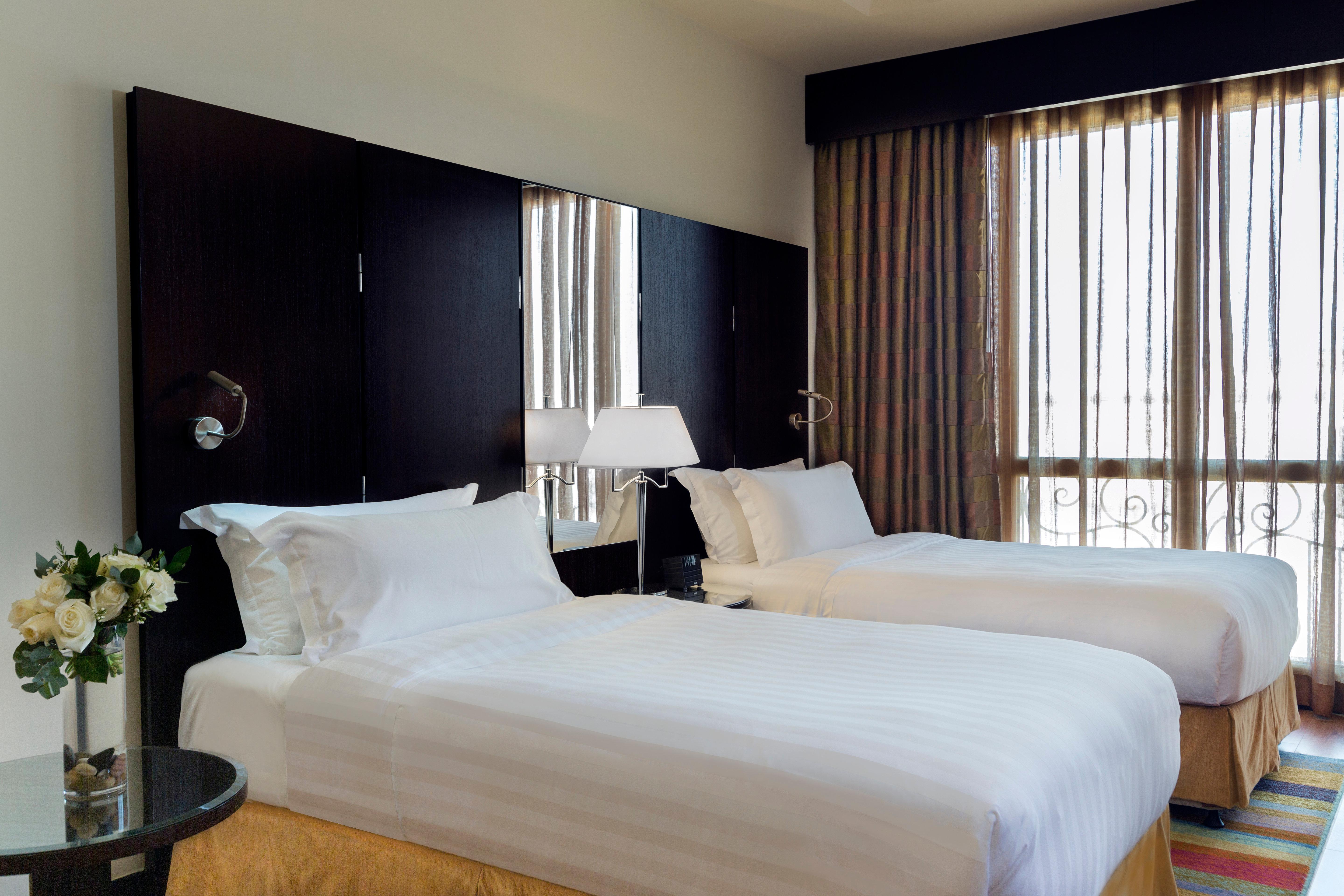 Отель Crowne Plaza Al Khobar By Ihg Экстерьер фото A bedroom at the hotel