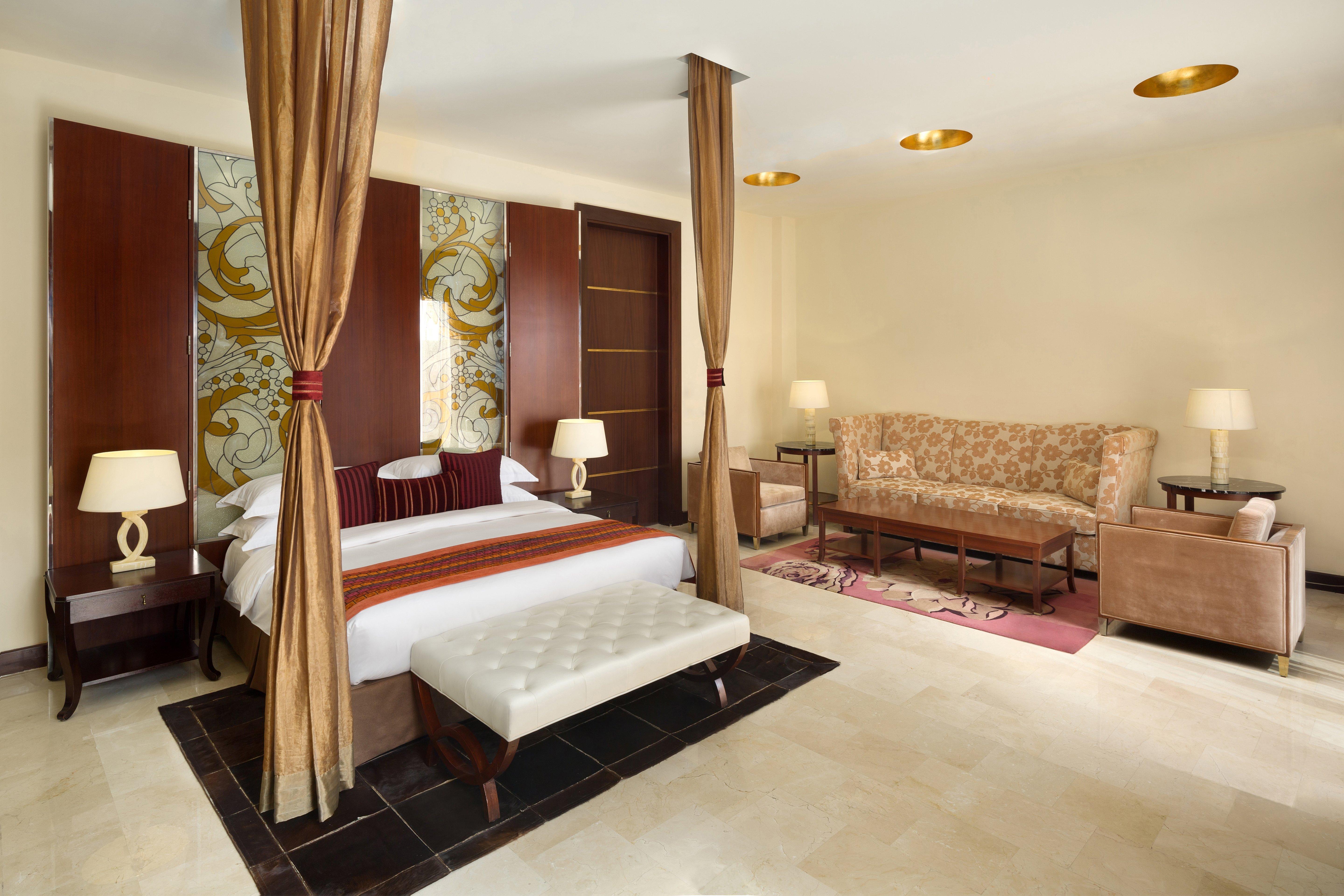 Отель Crowne Plaza Al Khobar By Ihg Экстерьер фото A bedroom at the Taj Mahal Palace, Mumbai