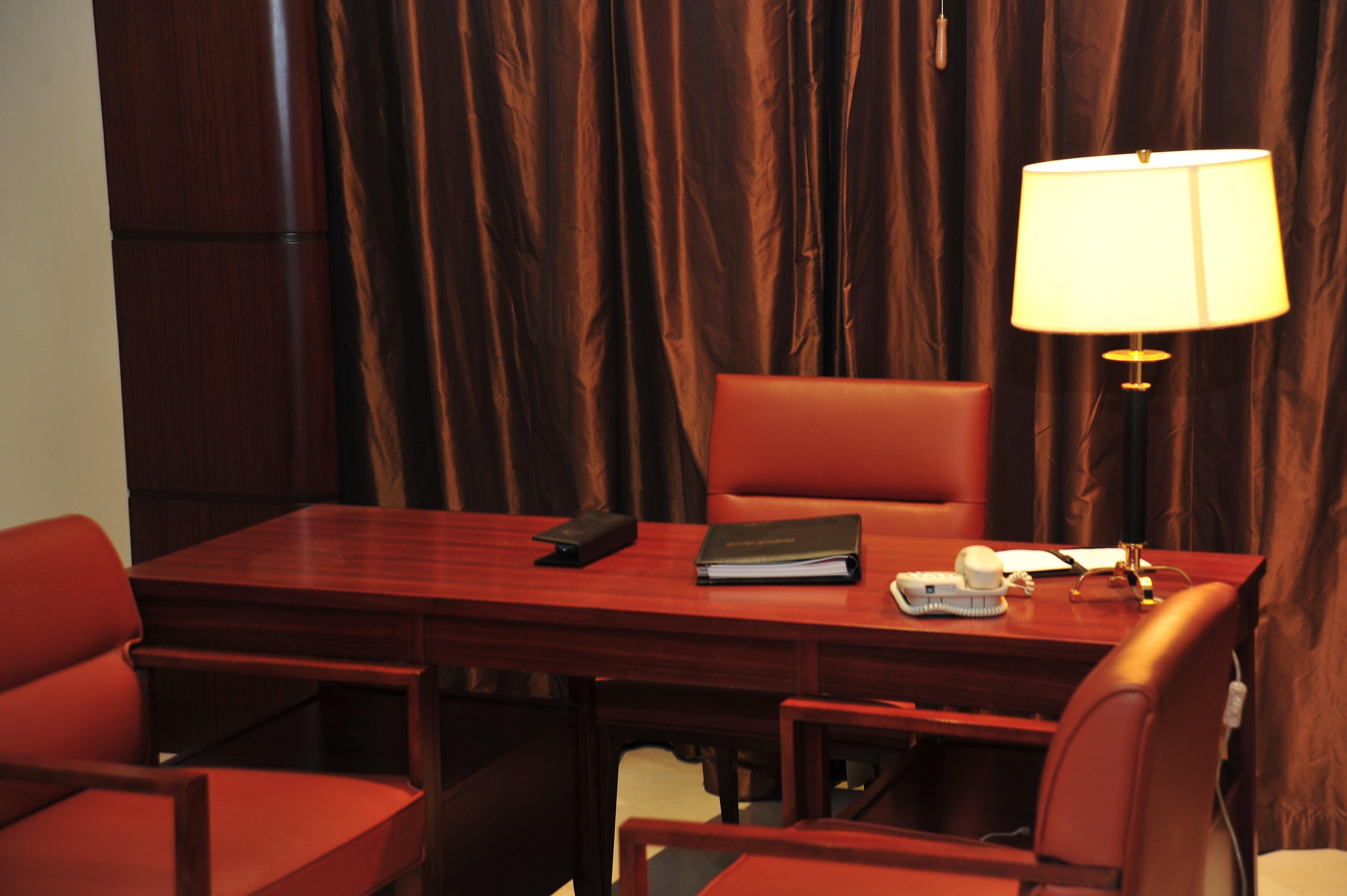Отель Crowne Plaza Al Khobar By Ihg Экстерьер фото A typical office