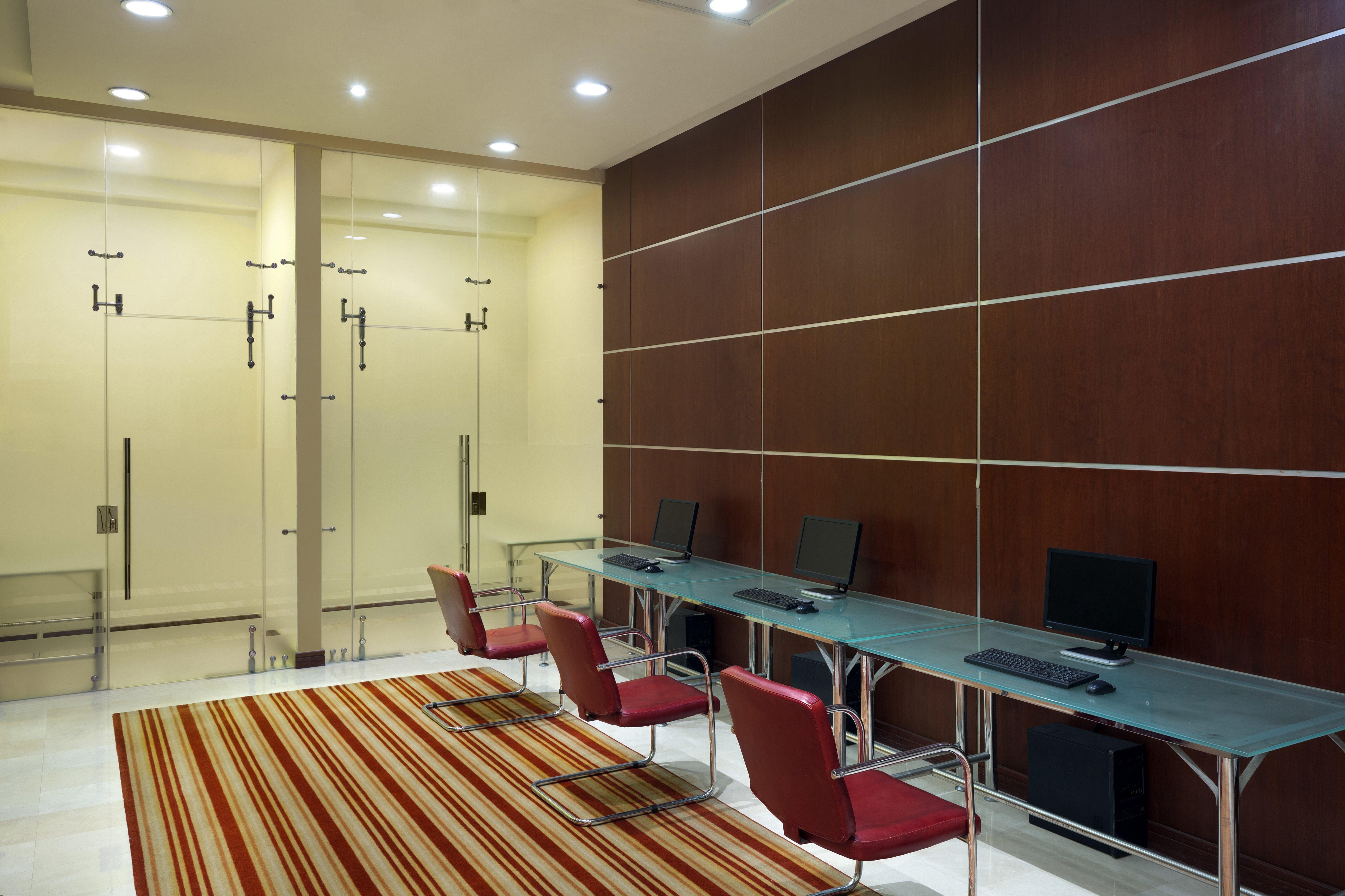 Отель Crowne Plaza Al Khobar By Ihg Экстерьер фото Library
