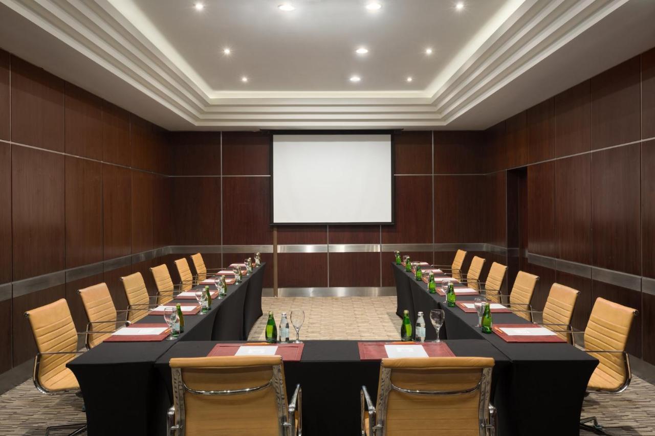 Отель Crowne Plaza Al Khobar By Ihg Экстерьер фото Meeting room
