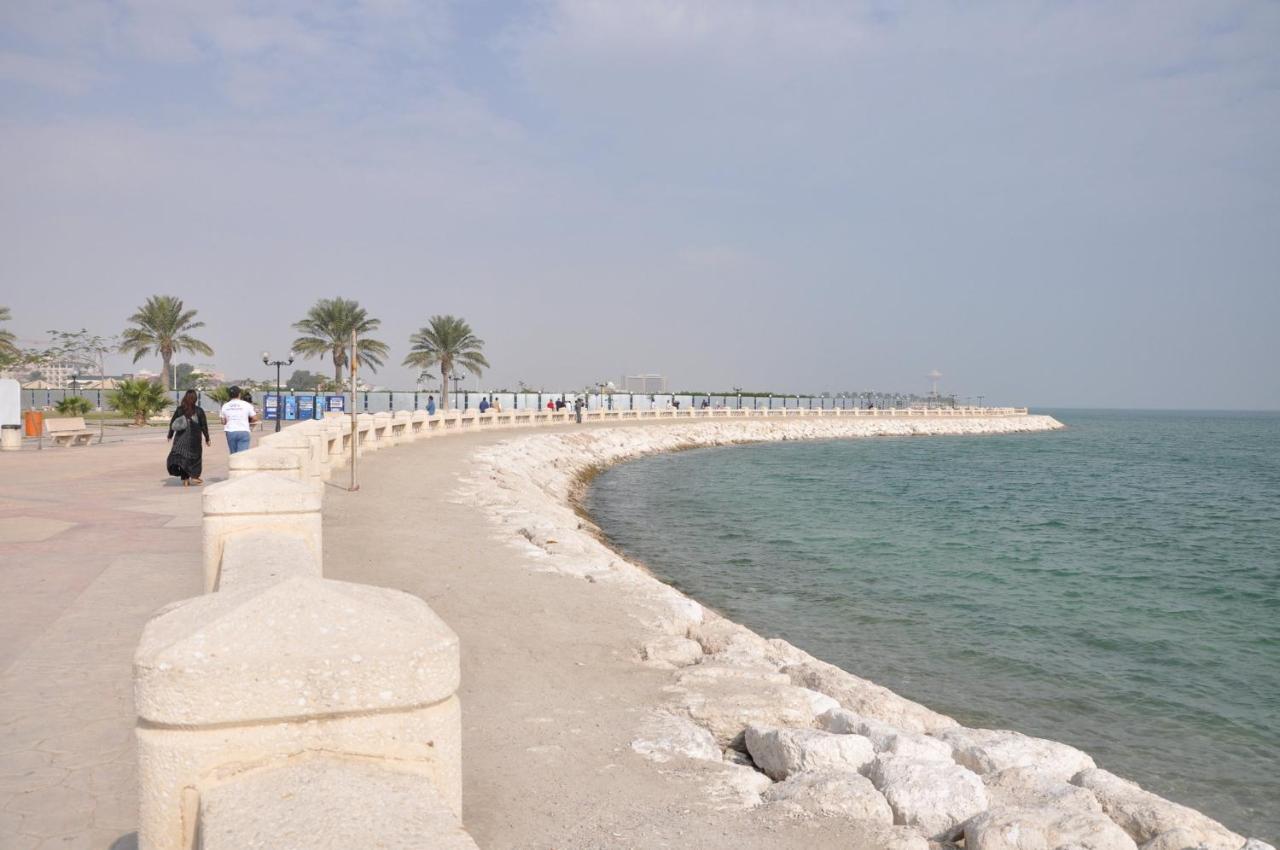 Отель Crowne Plaza Al Khobar By Ihg Экстерьер фото Al-Qatif corniche