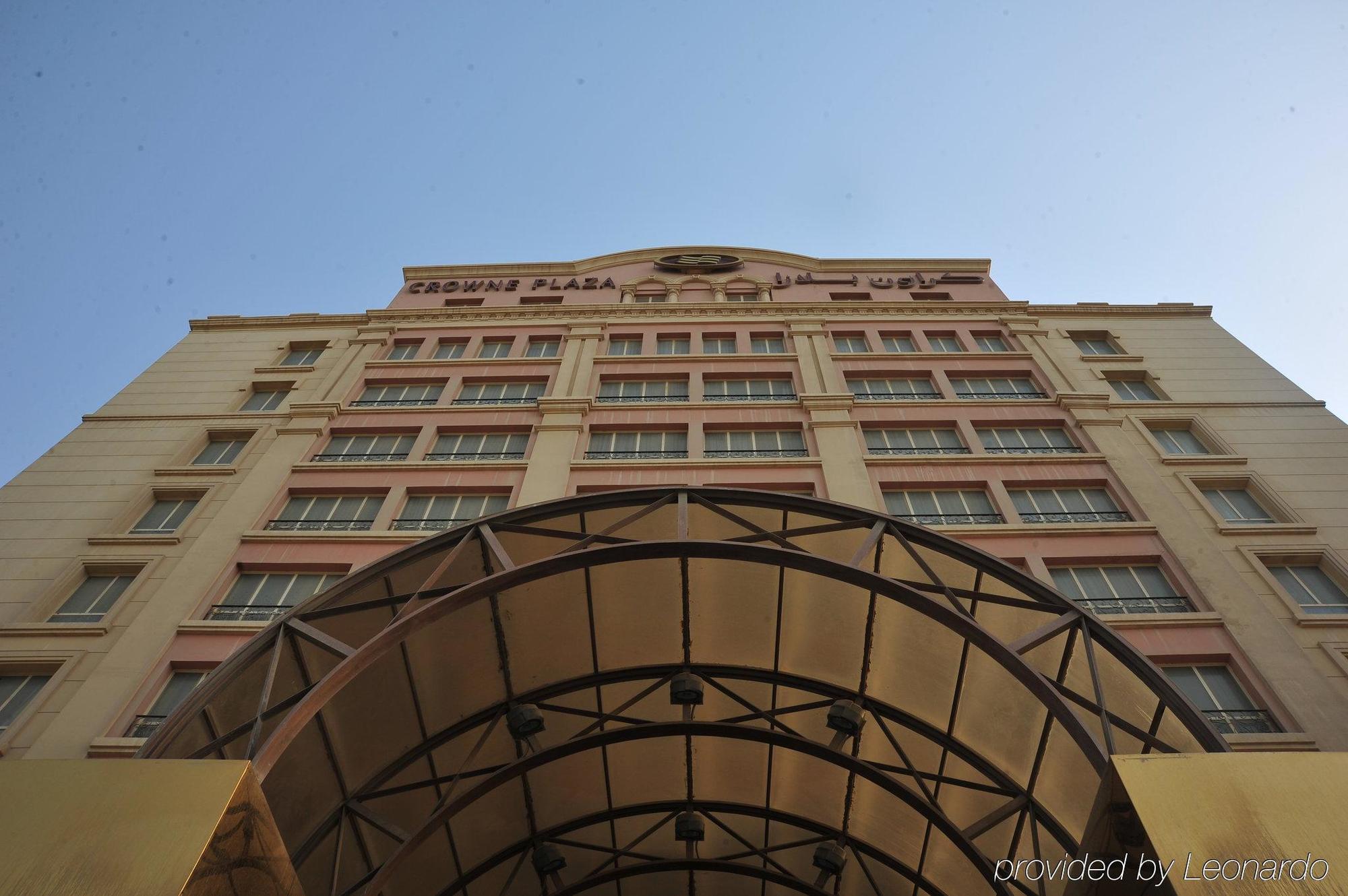 Отель Crowne Plaza Al Khobar By Ihg Экстерьер фото Facade of the hotel